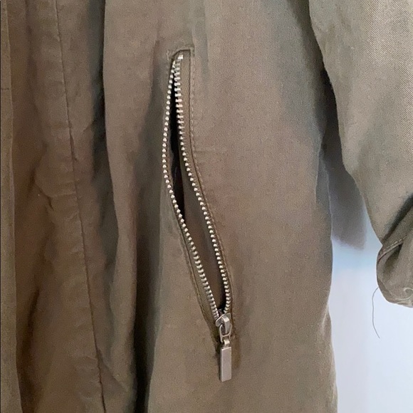 Blazer - Picture 2 of 3